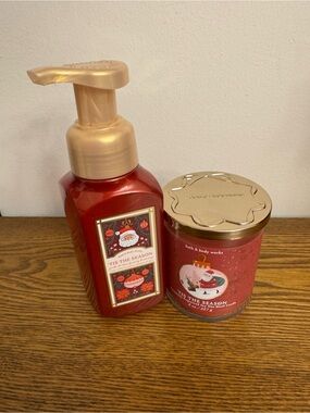 Bath & Body Works ’Tis the Season Gift Set - Soap & Candle NWT